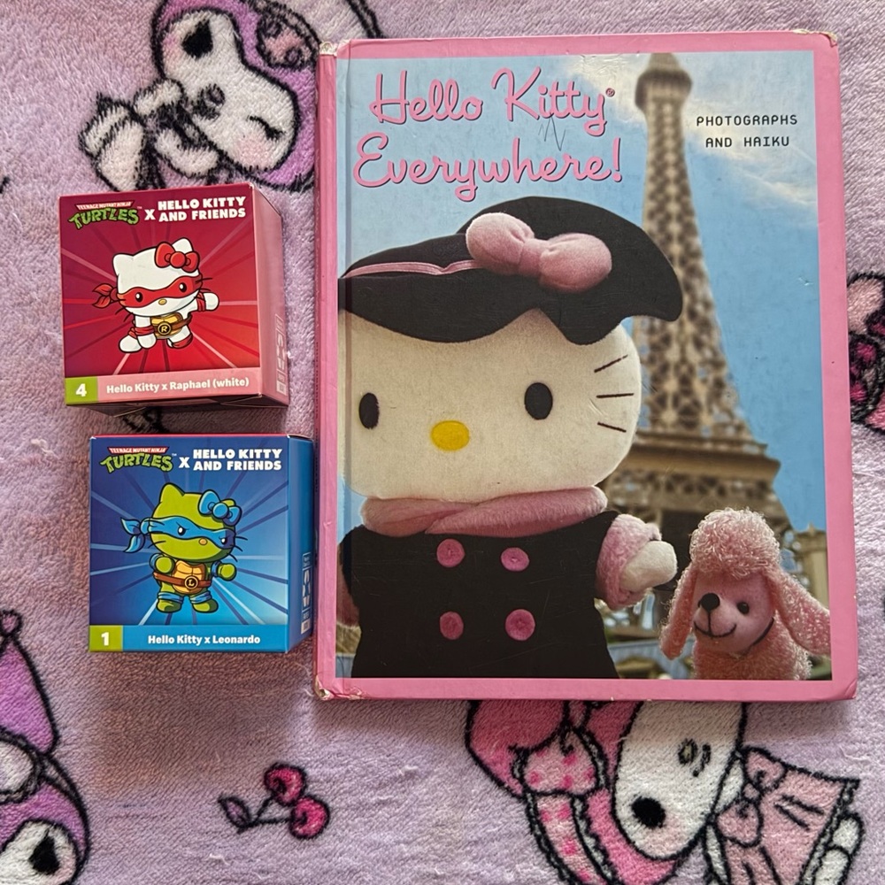 Sanrio Hello Kitty bundle.